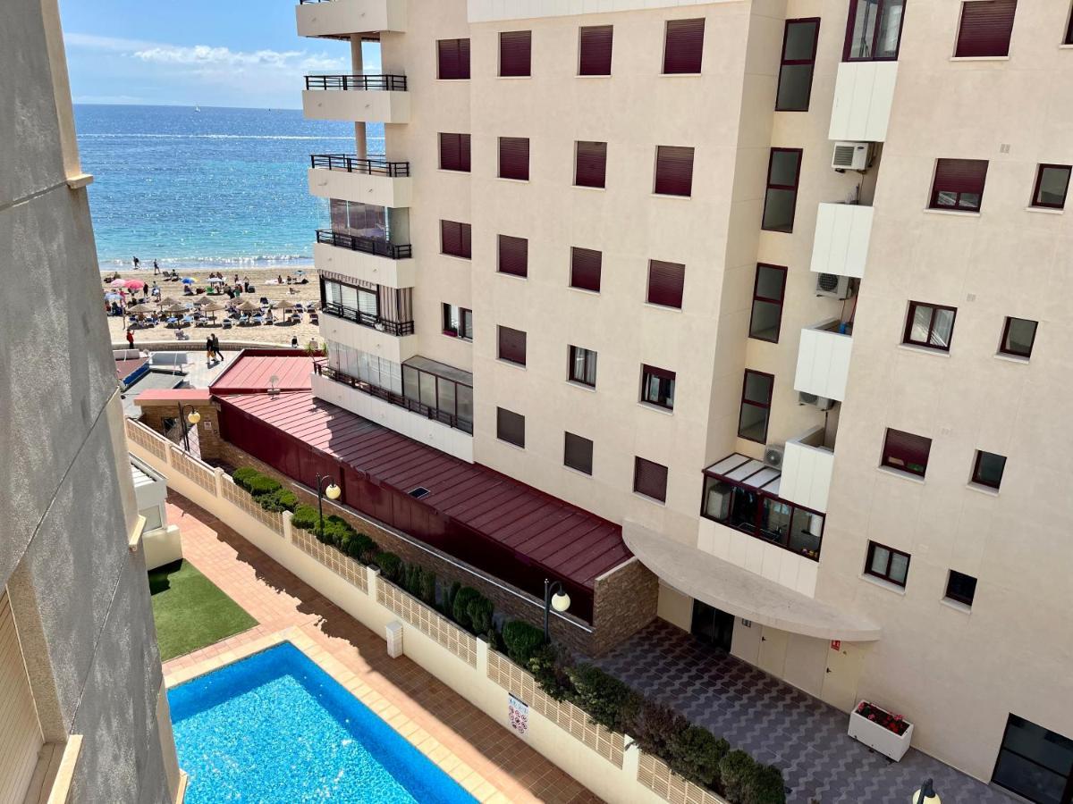 Modern Apartment On The Beach With Pool Κάλπε Εξωτερικό φωτογραφία