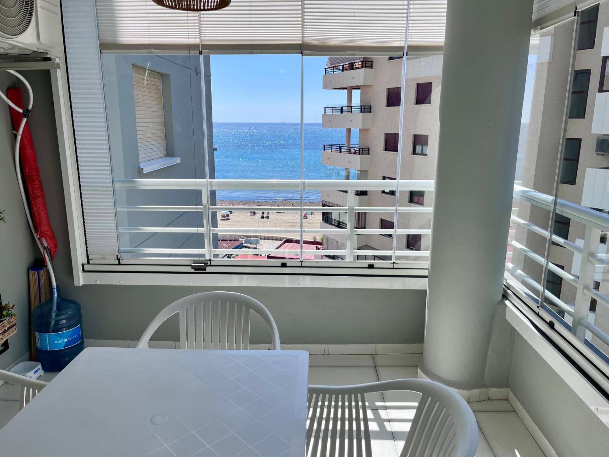 Modern Apartment On The Beach With Pool Κάλπε Εξωτερικό φωτογραφία